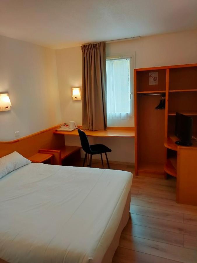 Brit Hotel Essentiel Cahors Nord Esterno foto
